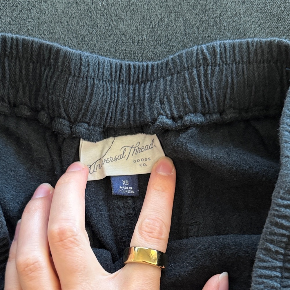 Universal Thread Black Drawstring Shorts - Picture 2 of 2